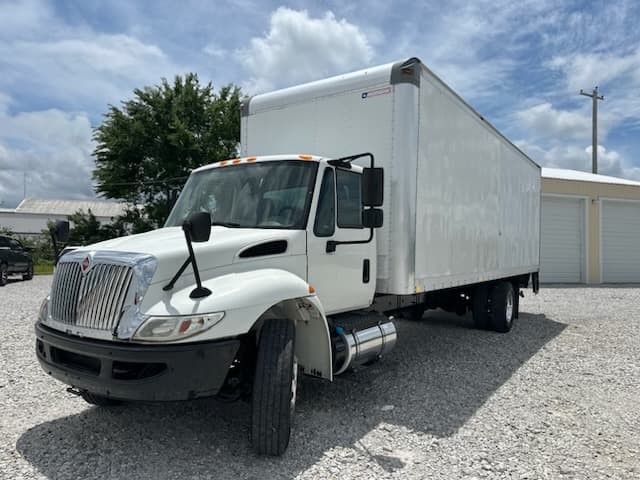 2017 International 4300 – 6 month/15,000 mile warranty Engine/Aftertreatment/trans/rears – Great financing Available!!e!!!!!